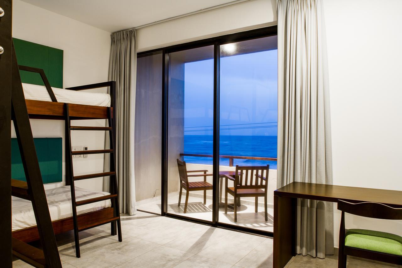 Lazy Koala (Adults Only) Hotell Hikkaduwa Exteriör bild