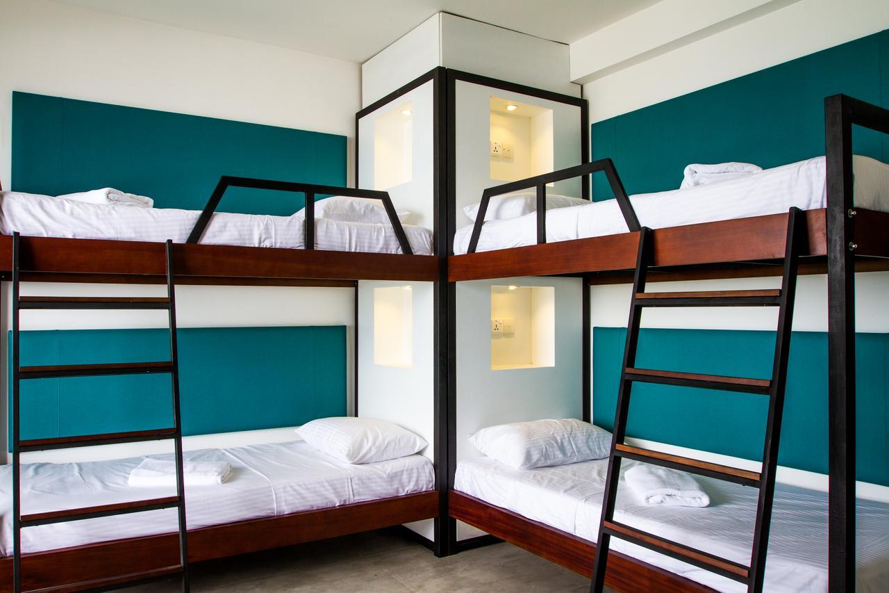 Lazy Koala (Adults Only) Hotell Hikkaduwa Exteriör bild